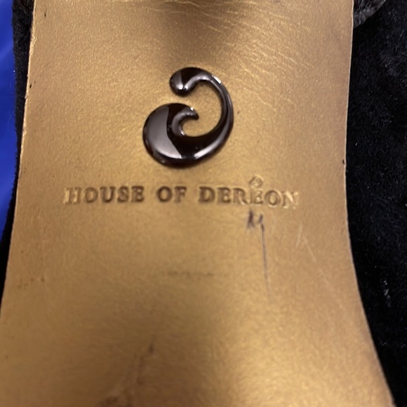 Black suede/crocodile look boots very unique! Size 9 1/2 - Picture 8 of 9